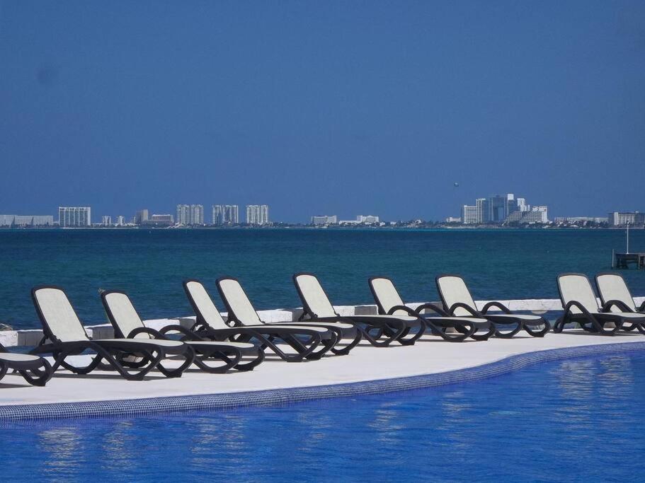 Punta Me Luxury Apartments Ocean View & Beach Front In Amara Cancún Zewnętrze zdjęcie