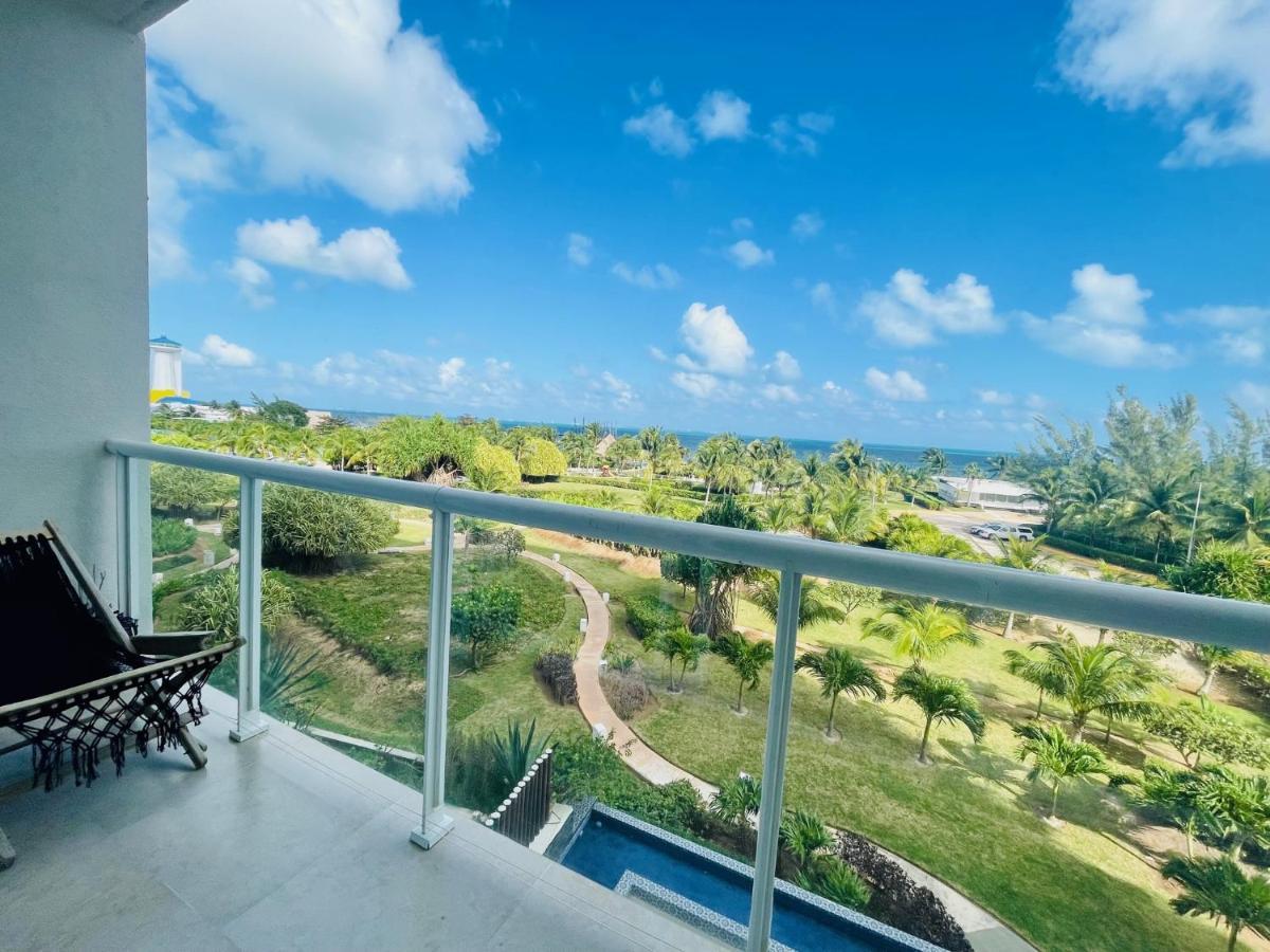 Punta Me Luxury Apartments Ocean View & Beach Front In Amara Cancún Zewnętrze zdjęcie